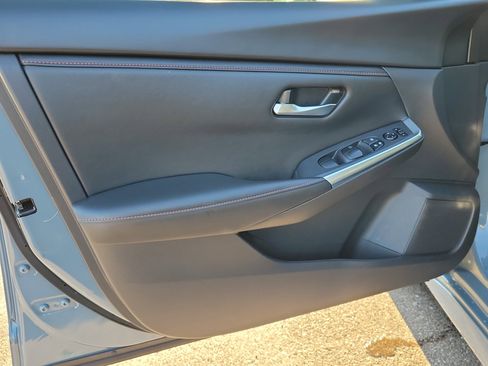 Certified 2024 Nissan Sentra SR image 19