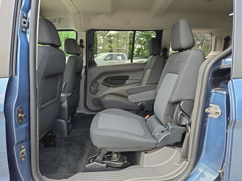 Used 2020 Ford Transit Connect XLT FWD image 10
