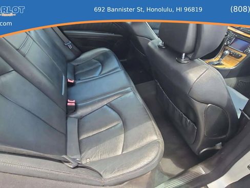 Used 2009 Mercedes-Benz E 350 Sedan image 17