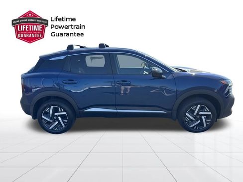 New 2026 Nissan Kicks SV image 4