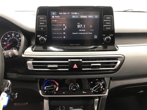 Certified 2021 Kia Seltos LX image 20