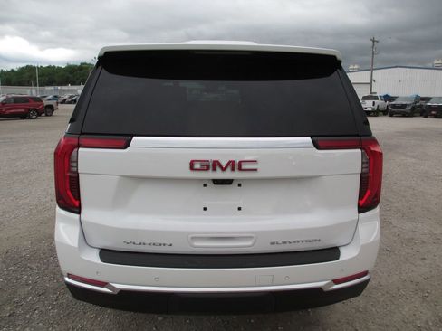 New 2026 GMC Yukon Elevation w/ Elevation Premium Package AWD/4WD image 5