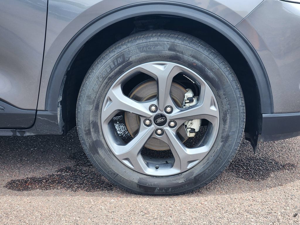 Used 2025 Ford Escape ST-Line Select AWD/4WD image 30