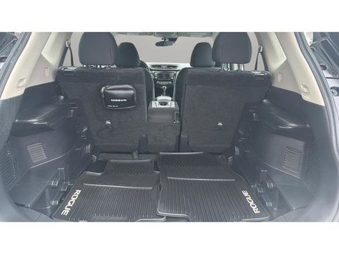 Used 2020 Nissan Rogue S AWD/4WD image 21
