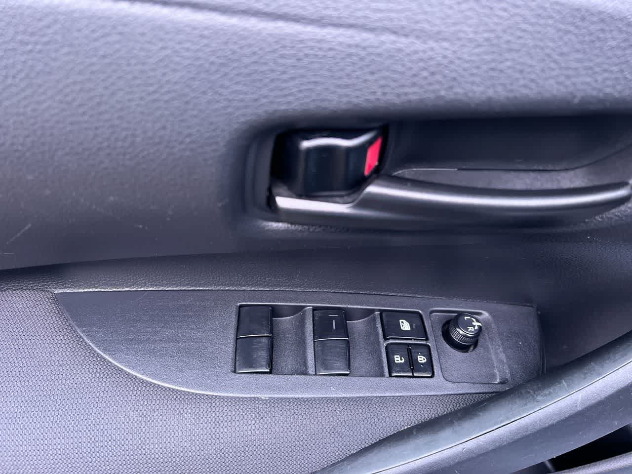 Used 2023 Toyota Corolla LE FWD image 13