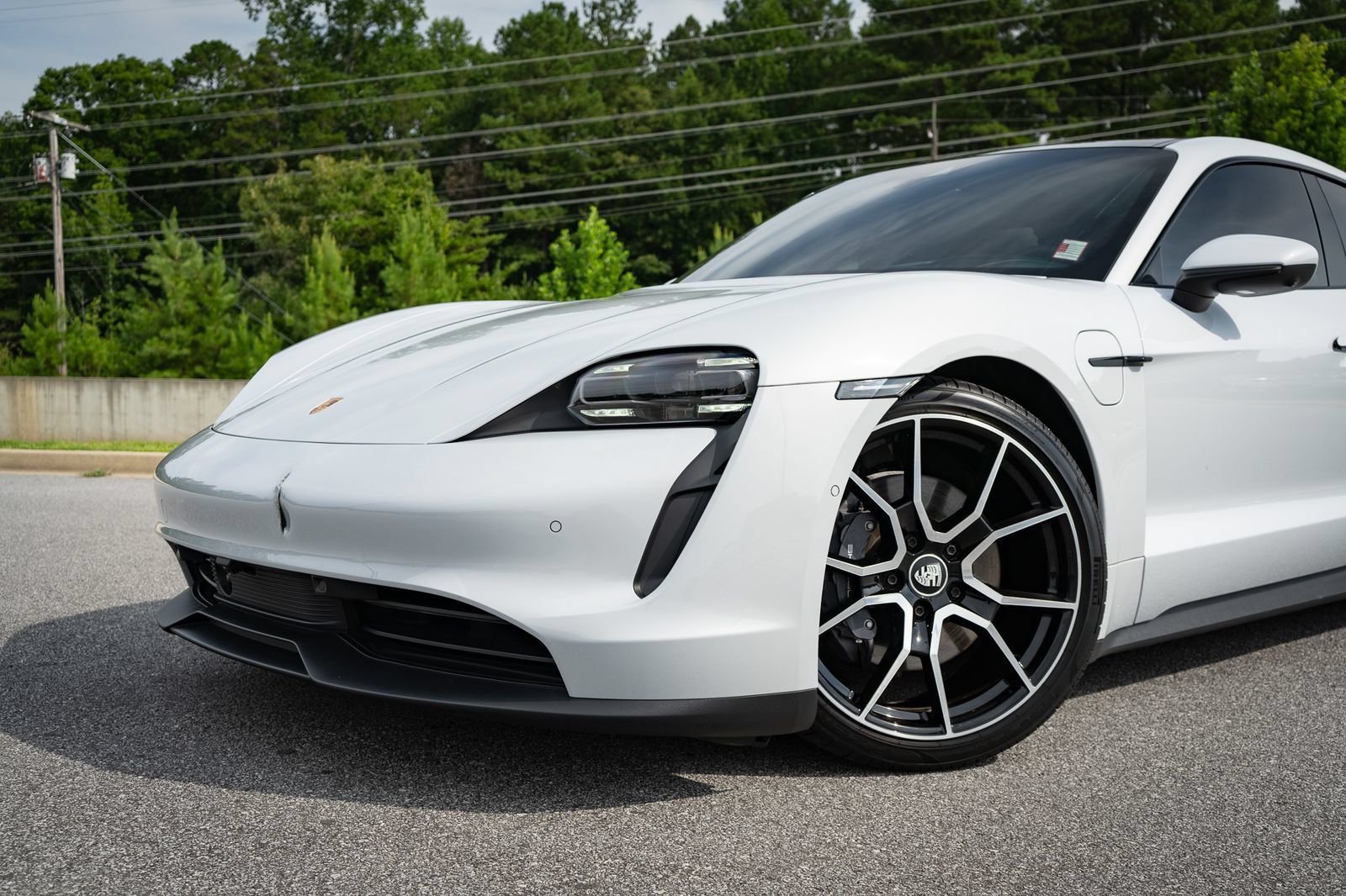 Used 2023 Porsche Taycan RWD image 6