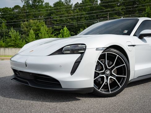Used 2023 Porsche Taycan RWD image 6