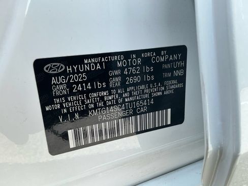 Used 2026 Genesis G70 2.5T RWD image 30