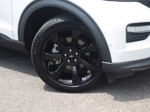 Used 2022 Ford Explorer ST-Line w/ Class IV Trailer Tow Package AWD/4WD image 32