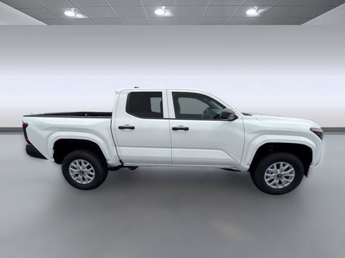 Used 2026 Toyota Tacoma SR RWD image 8