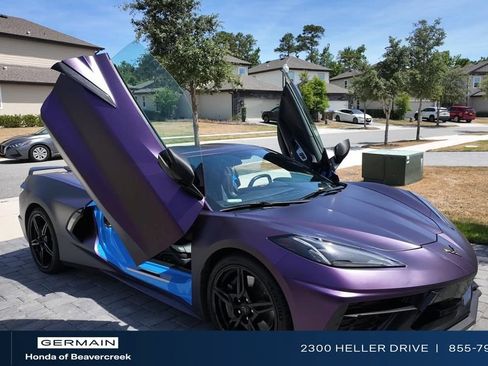 Used 2021 Chevrolet Corvette Stingray Coupe w/ Z51 Performance Package RWD image 1