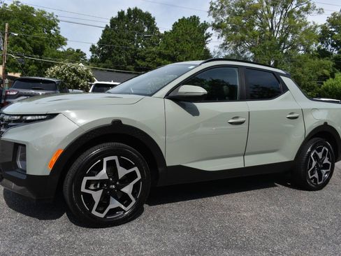 Used 2022 Hyundai Santa Cruz Limited AWD/4WD image 2