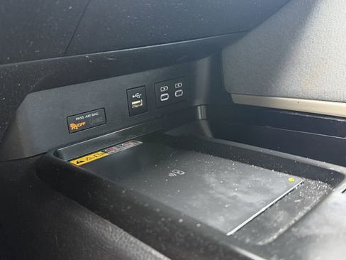 Used 2025 Toyota Camry LE FWD image 21