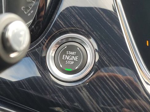 Certified 2024 Cadillac XT6 Premium Luxury w/ Technology Package AWD/4WD image 21
