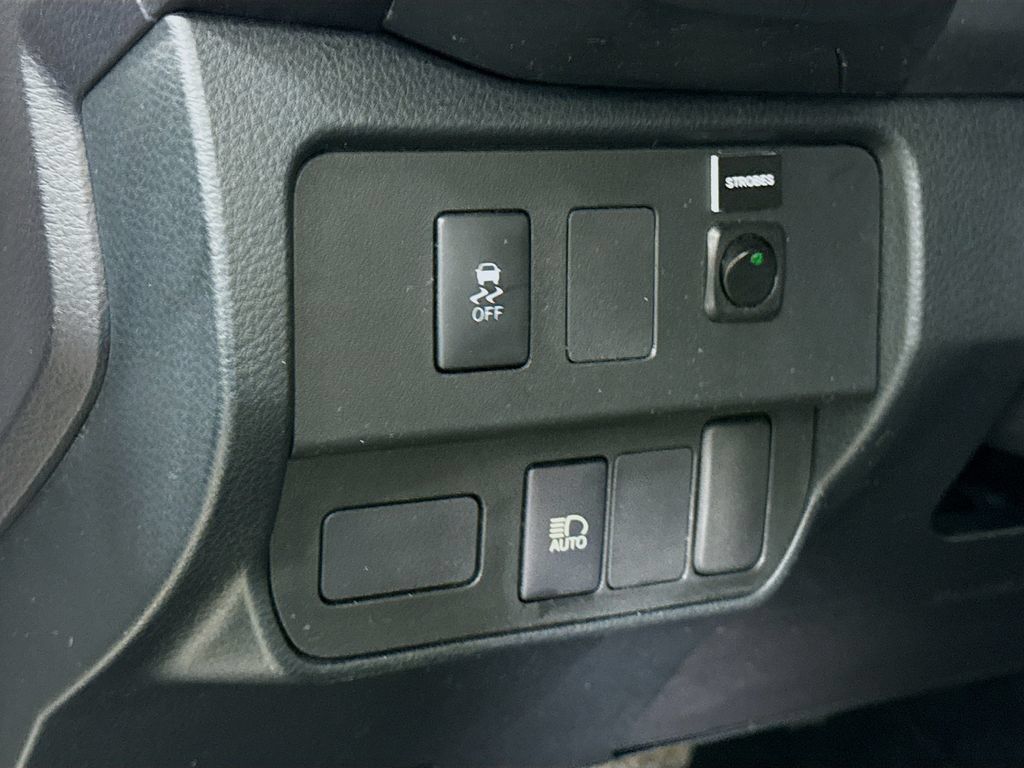 Used 2022 Toyota Tacoma SR AWD/4WD image 20
