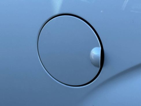 Used 2012 Ford F150 Platinum image 13