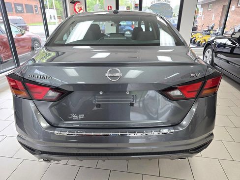 Used 2023 Nissan Altima 2.5 SV w/ SV Premium Package FWD image 15