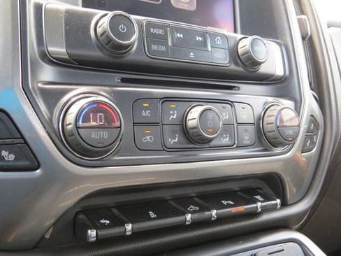 Used 2015 Chevrolet Silverado 3500 LTZ AWD/4WD image 23