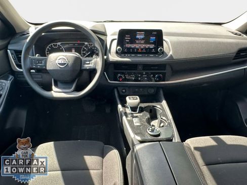Used 2025 Nissan Rogue S AWD/4WD image 15