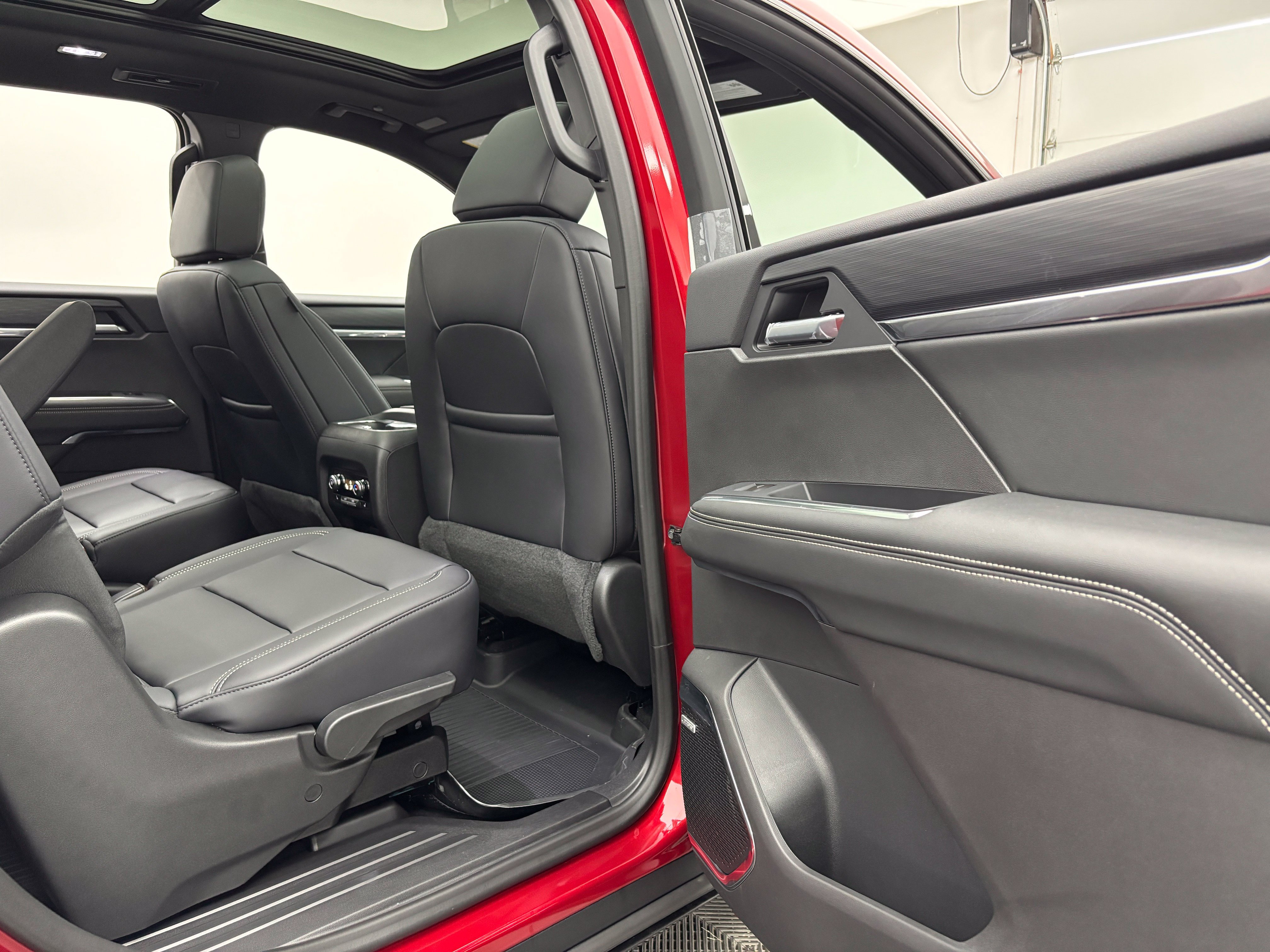 New 2027 GMC Acadia Elevation w/ Black Edition AWD/4WD image 39