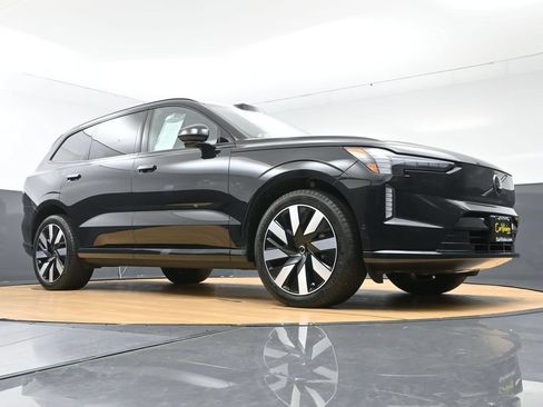 Used 2025 Volvo EX90 Ultra w/ Protection Package Premier AWD/4WD image 9