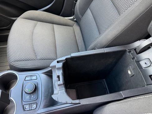 Certified 2024 GMC Terrain SLE w/ Driver Convenience Package FWD image 30