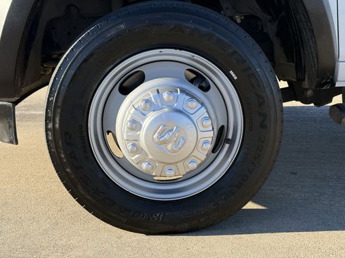 Used 2024 RAM 5500 Tradesman w/ Chrome Appearance Group image 12