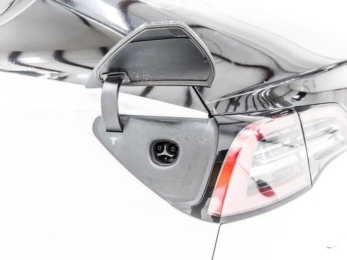 Used 2020 Tesla Model 3 Long Range image 9