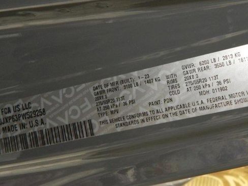 Used 2023 Jeep Wrangler Unlimited Sahara w/ Cold Weather Group image 17