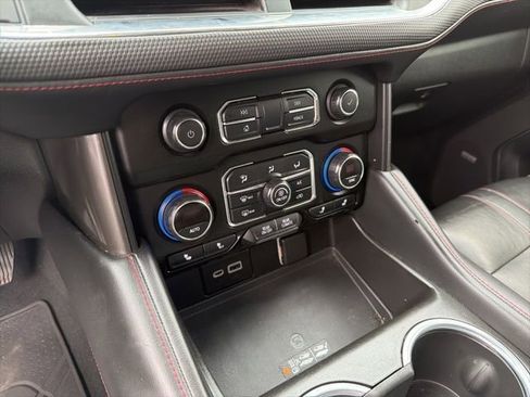 Used 2021 Chevrolet Suburban RST w/ Luxury Package image 13