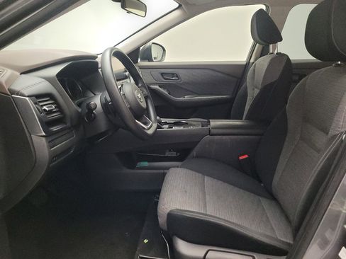 Used 2021 Nissan Rogue S FWD image 17