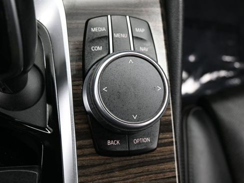 Used 2019 BMW 530i w/ Premium Package RWD image 34