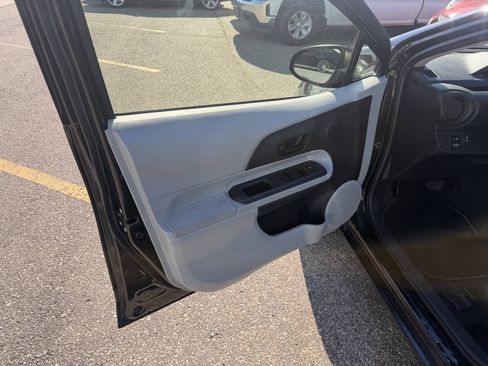Used 2014 Toyota Prius C One FWD image 15