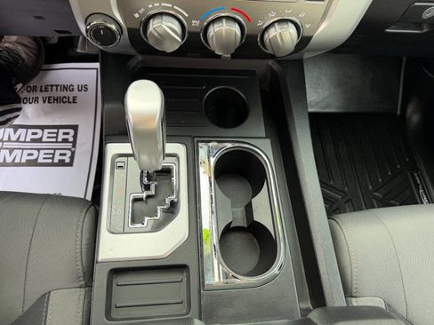 Used 2014 Toyota Tundra SR5 w/ SR5 Upgrade Package AWD/4WD image 25