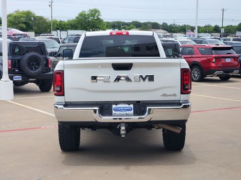Used 2025 RAM 2500 Tradesman w/ Chrome Appearance Group AWD/4WD image 6