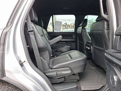 Used 2021 Ford Expedition XLT image 43