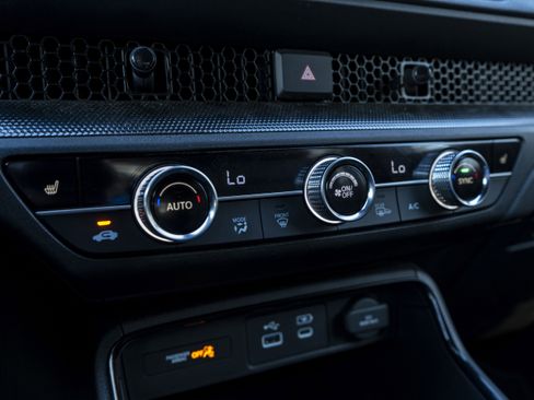 Certified 2025 Honda CR-V Sport-L image 32