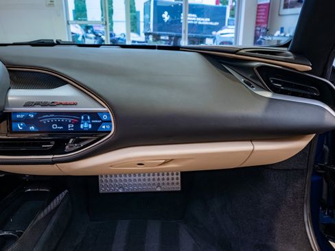 Used 2025 Ferrari SF90 Spider image 16