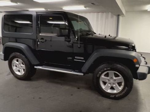 Used 2015 Jeep Wrangler Sport w/ Quick Order Package 24S AWD/4WD image 2
