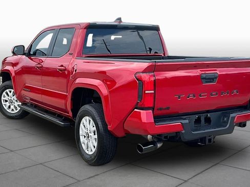 Certified 2026 Toyota Tacoma SR5 AWD/4WD image 12