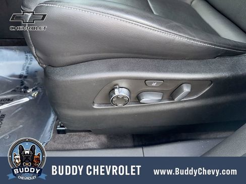 Used 2024 Cadillac XT4 Premium Luxury FWD image 14