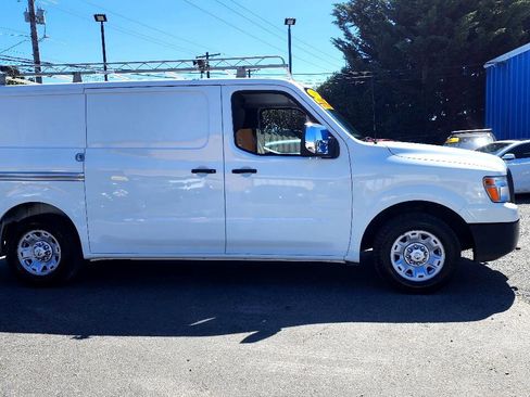 Used 2015 Nissan NV 2500 SV w/ Technology Package image 5