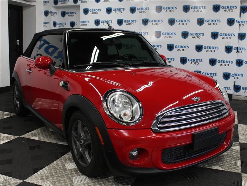 Used 2013 MINI Cooper Convertible w/ Always Open Pkg FWD image 5