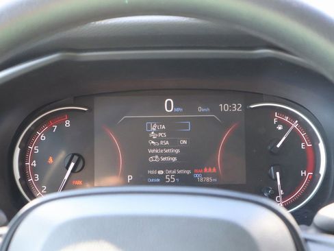 Used 2025 Toyota RAV4 LE image 28