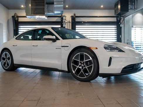 New 2025 Porsche Taycan image 6