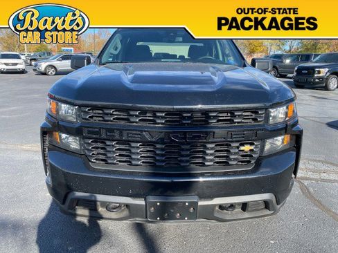 Used 2021 Chevrolet Silverado 1500 Custom w/ Safety Confidence Package image 2