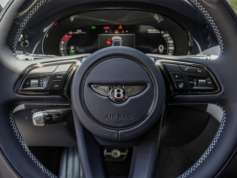 New 2025 Bentley Flying Spur Plug-In Hybrid image 24