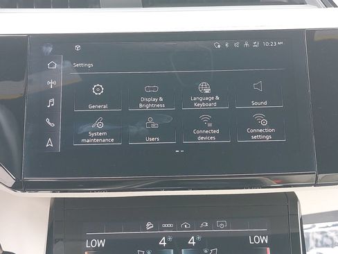 Used 2024 Audi Q8 e-tron Premium Plus w/ Premium Plus Package AWD/4WD image 27