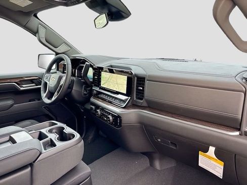 New 2026 Chevrolet Silverado 1500 LT w/ Z71 Off-Road Package image 15