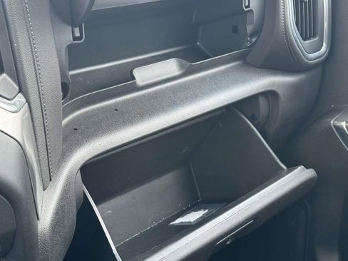 Used 2021 Chevrolet Silverado 1500 LT w/ Bed Protection Package image 9